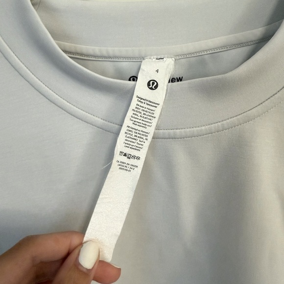 EUC Lululemon Softstreme Cropped Crewneck Sweater in vapor size 4 - Picture 3 of 6